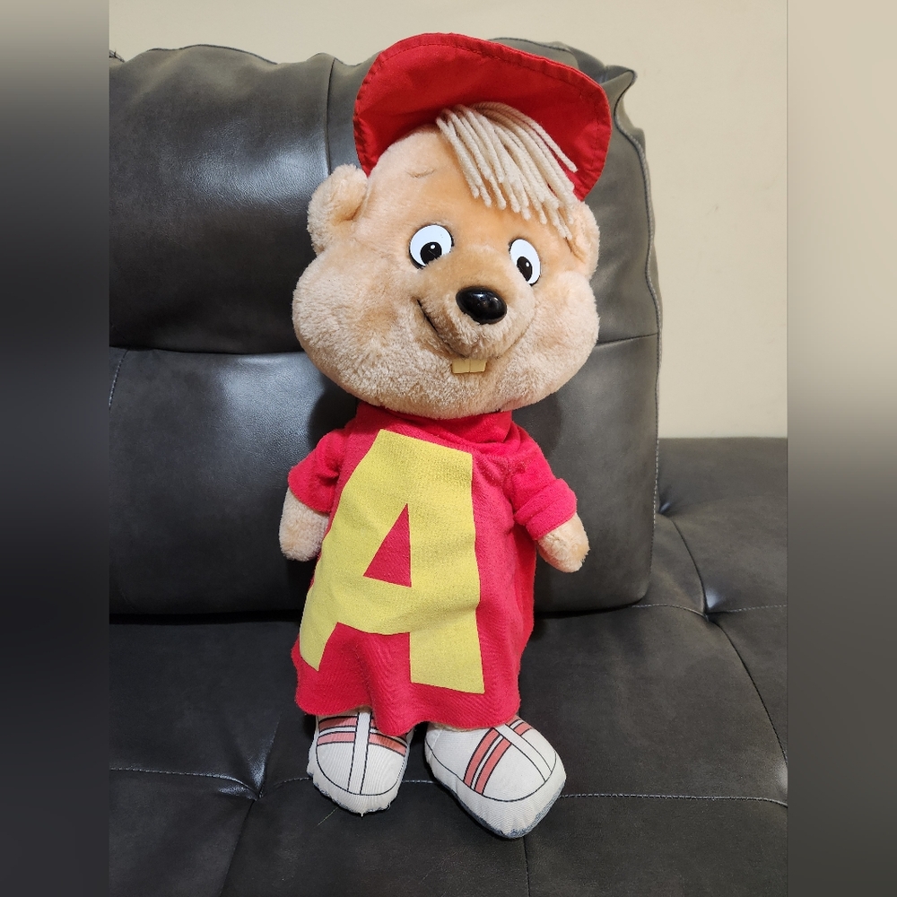 1983 Alivn 18 Inch Pull String Plush